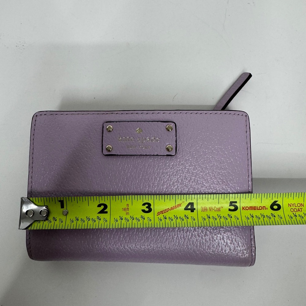 Kate Spade New York Lavender Purple Pebbled Leather Bifold Wallet ID Window - Picture 9 of 10